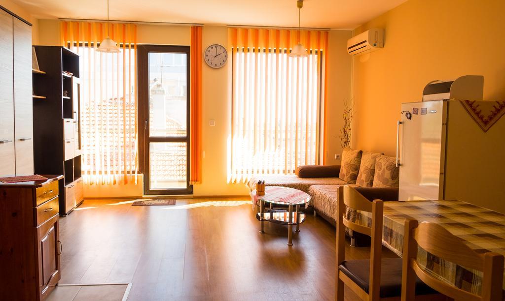 בורגאס Ddenko Apartment מראה חיצוני תמונה